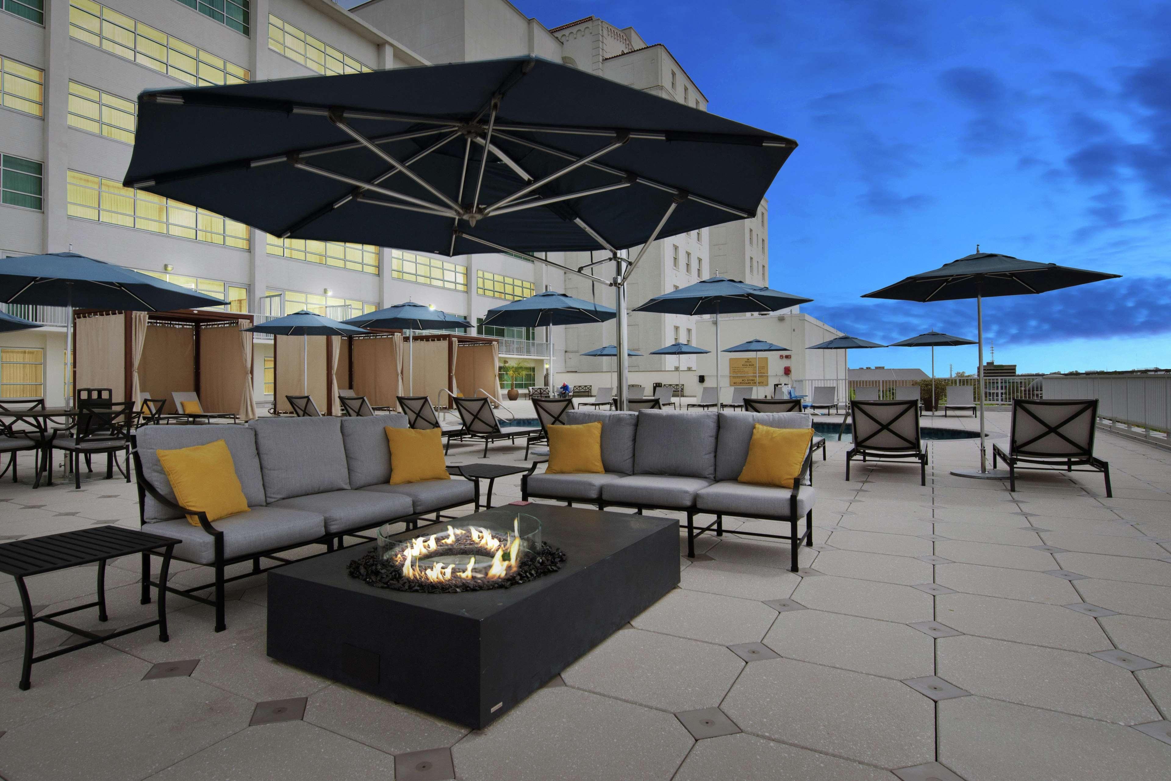 Hotel Hilton Baton Rouge Capitol Center Exterior foto